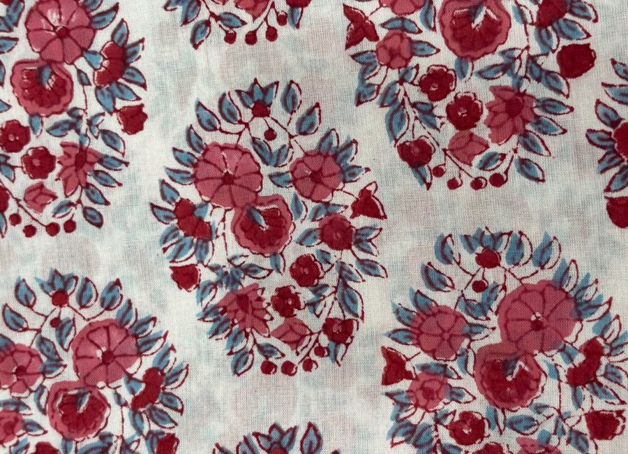 Estampado AVA - Flores rojas